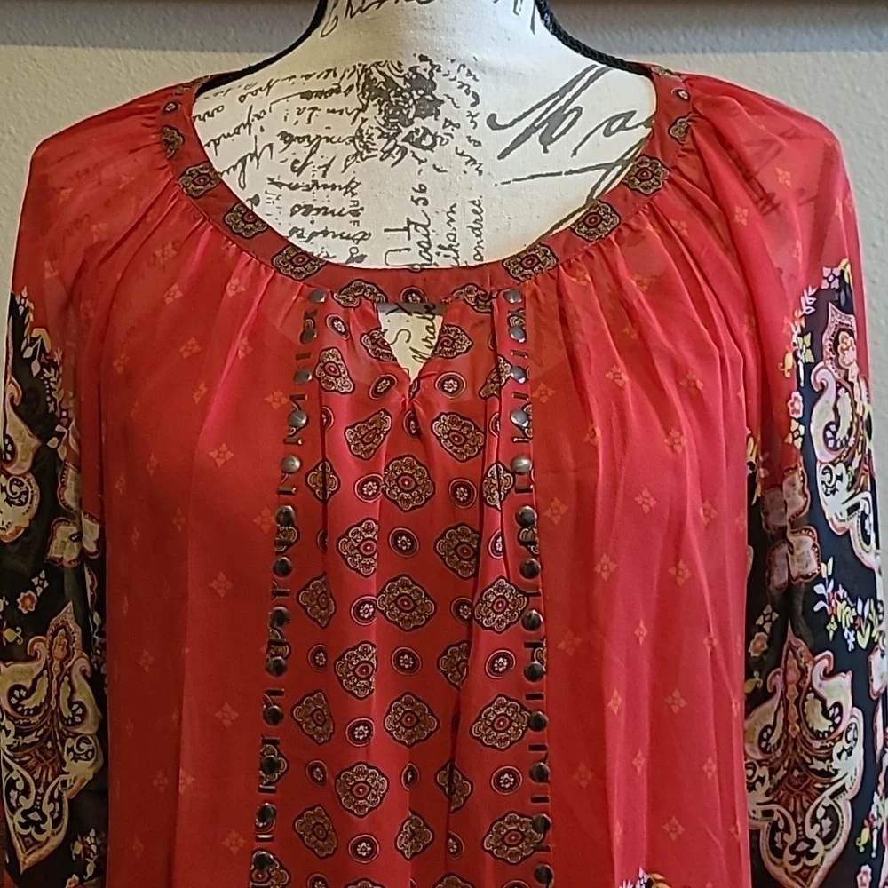 Sheer blouse - Picture 2 of 5